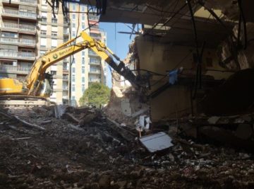 Demolición en las antiguas oficinas del Real Zaragoza
